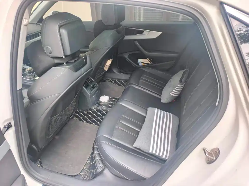 Audi A4L — миниатюра 7