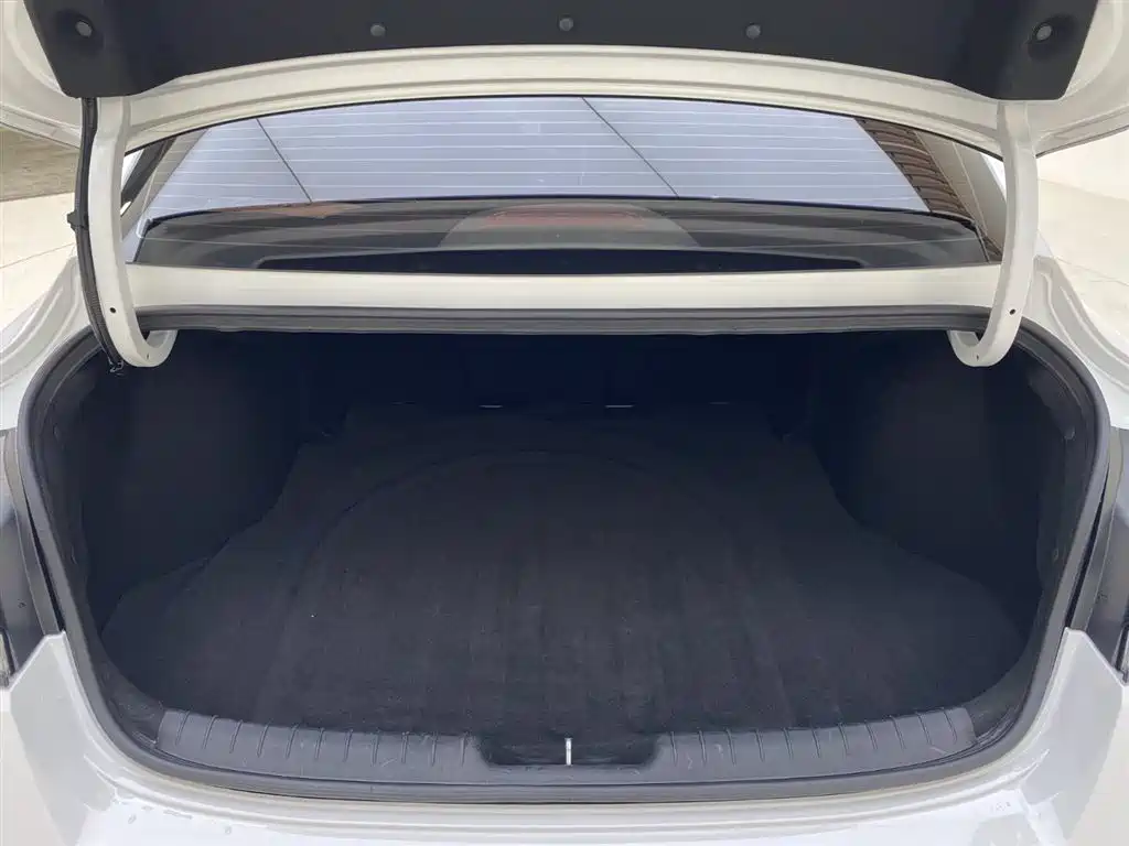 Hyundai Elantra id 4514215 из Китая 17