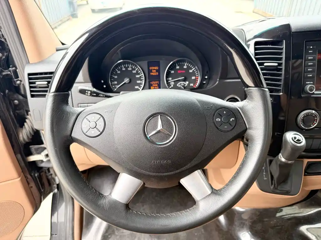 Mercedes-Benz Sprinter — миниатюра 17