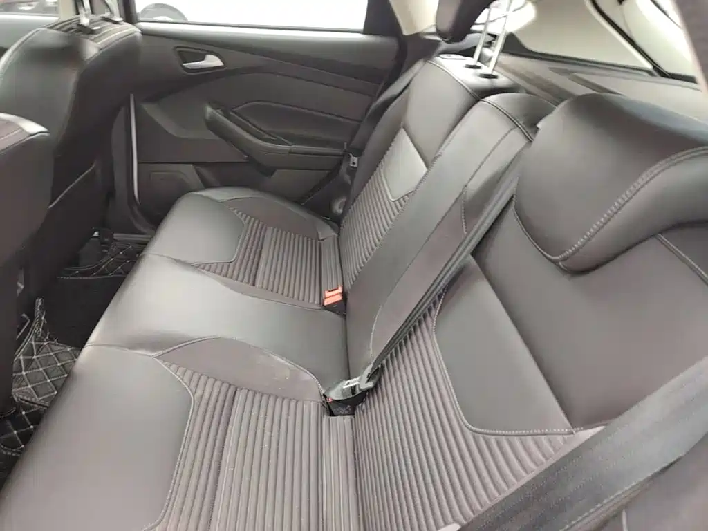 Ford Focus — миниатюра 17