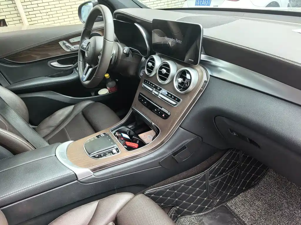 Mercedes-Benz GLC — миниатюра 5