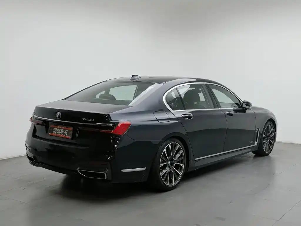 BMW 7 Series — миниатюра 2