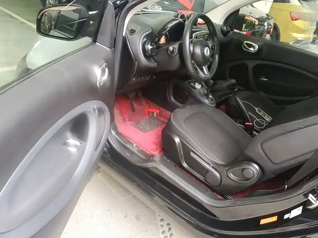 smart Smart Fortwo — миниатюра 16