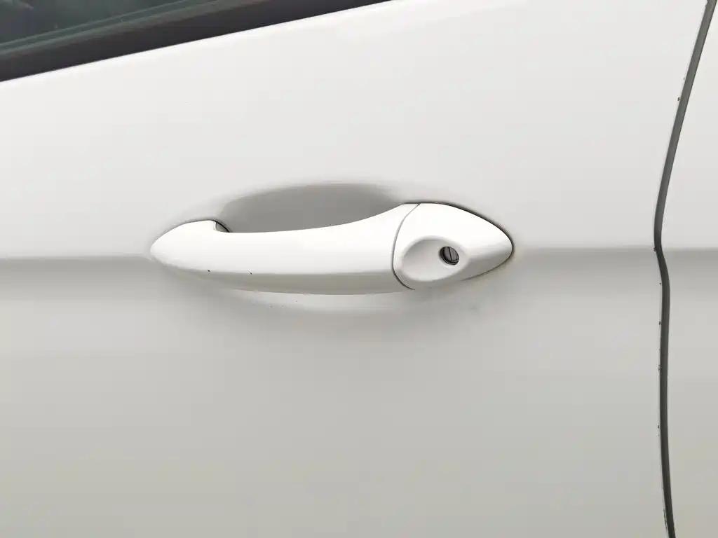 Buick Verano — миниатюра 18