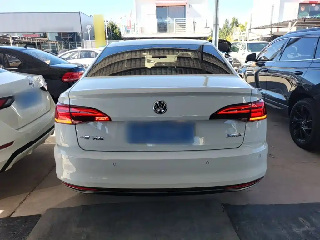 Volkswagen Bora — миниатюра 6