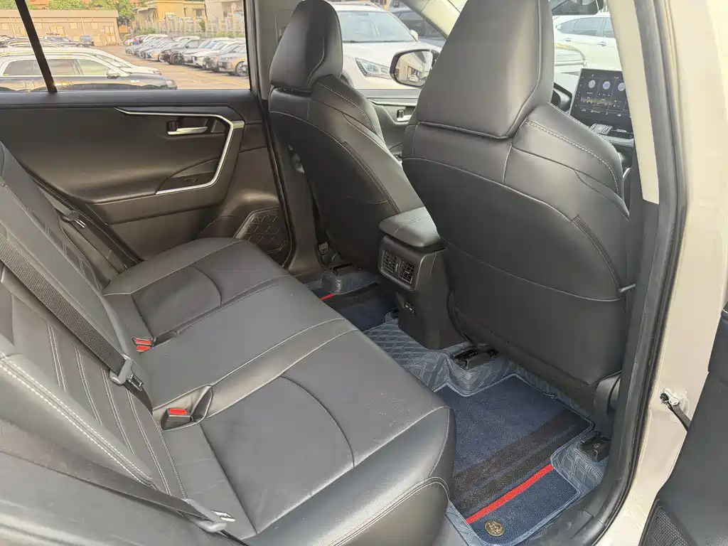 Toyota Wildlander — миниатюра 11