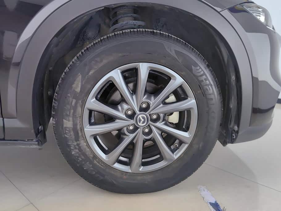 Mazda CX-4 2.0 л 2023 г. красный/фиолетовый, пробег 38700 км