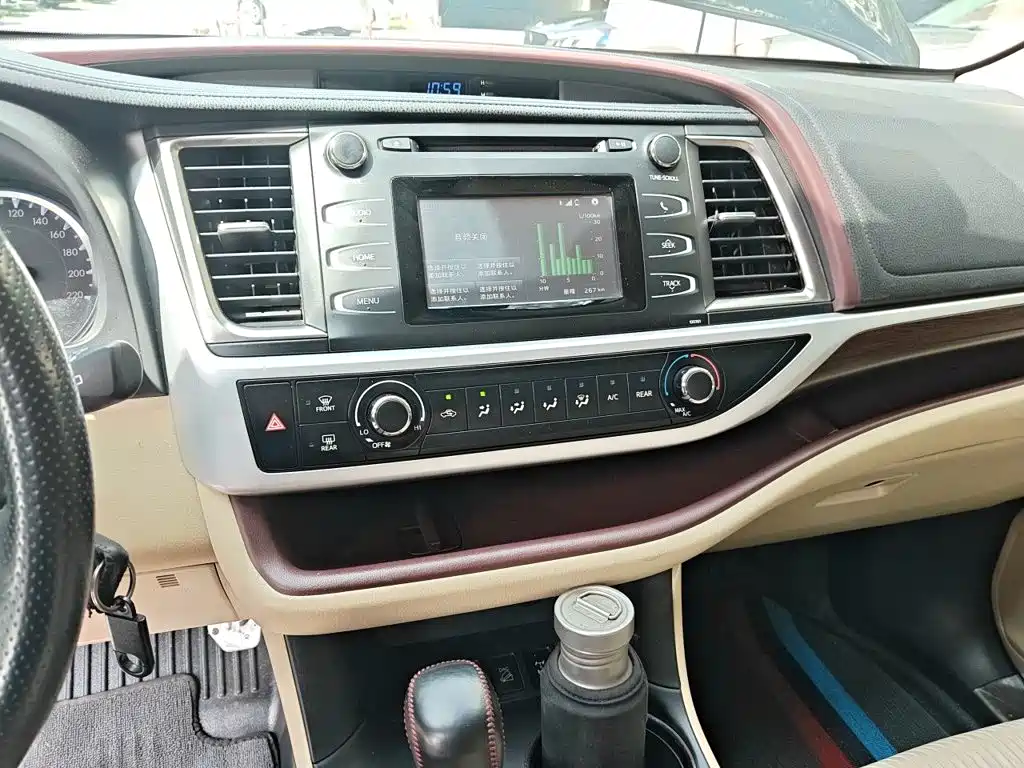 Toyota Highlander — миниатюра 14