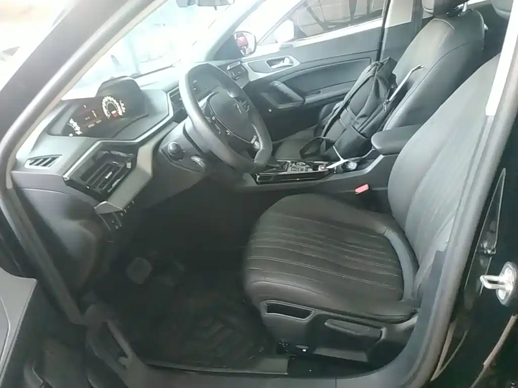 Peugeot 408 — миниатюра 15