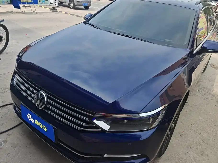 Volkswagen Viloran 2019