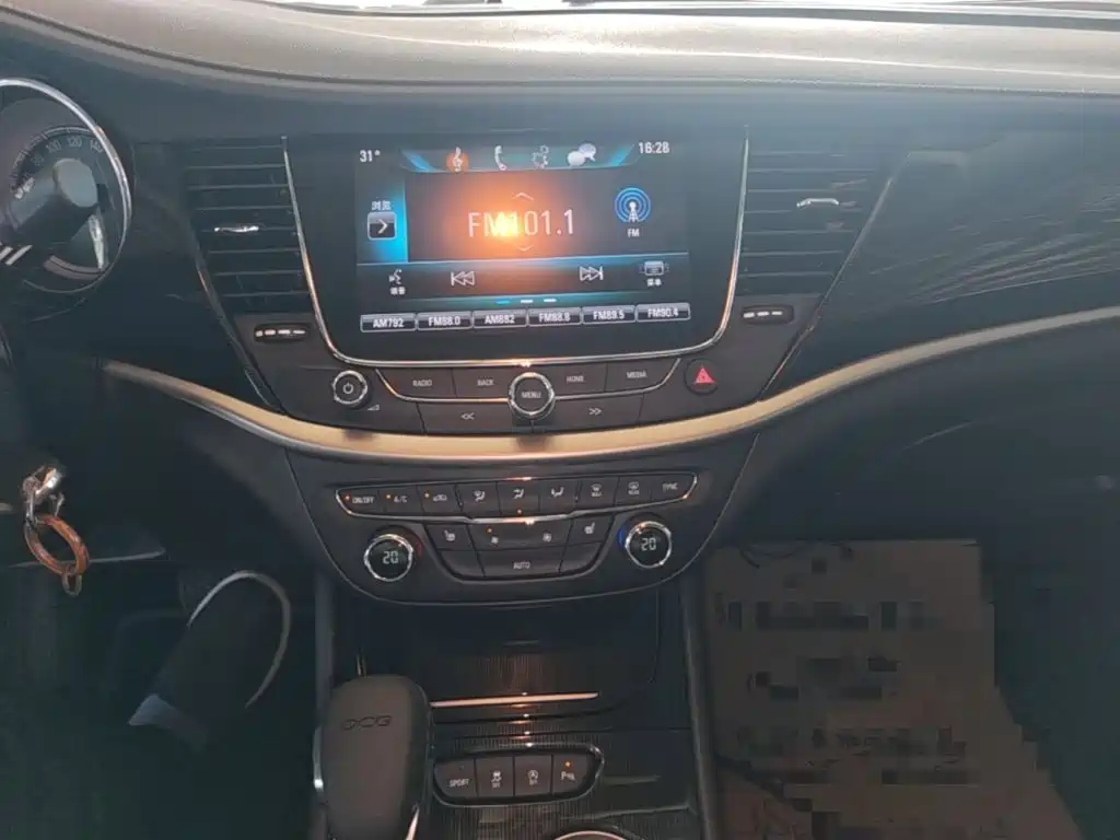 Buick Verano — миниатюра 9