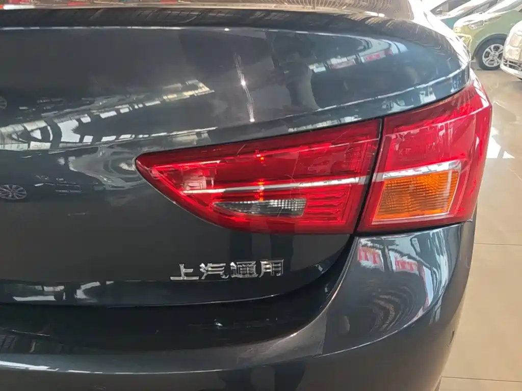 Buick Verano — миниатюра 24