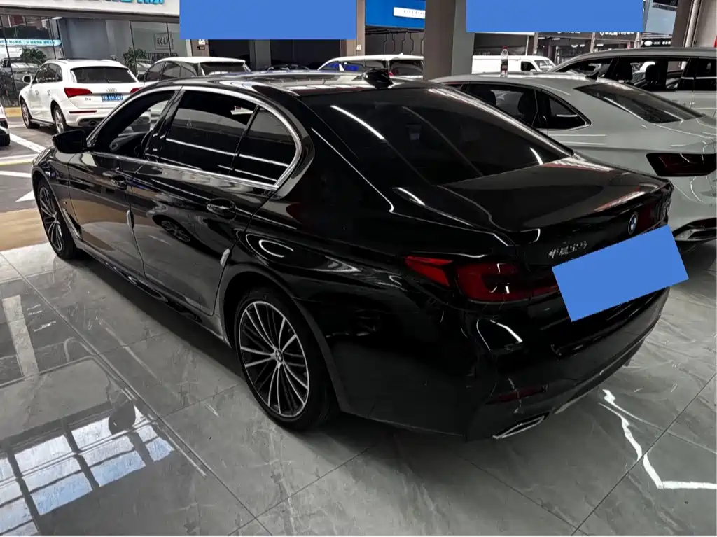 BMW 5 Series — миниатюра 18