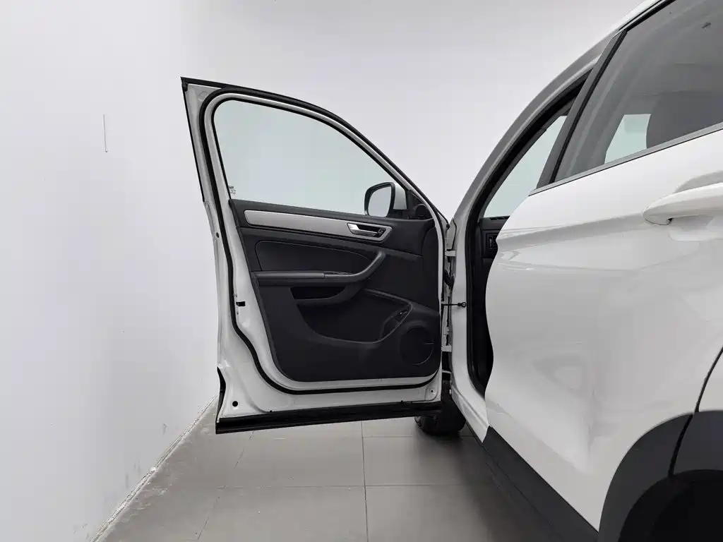 Qoros Qoros 5 — миниатюра 8