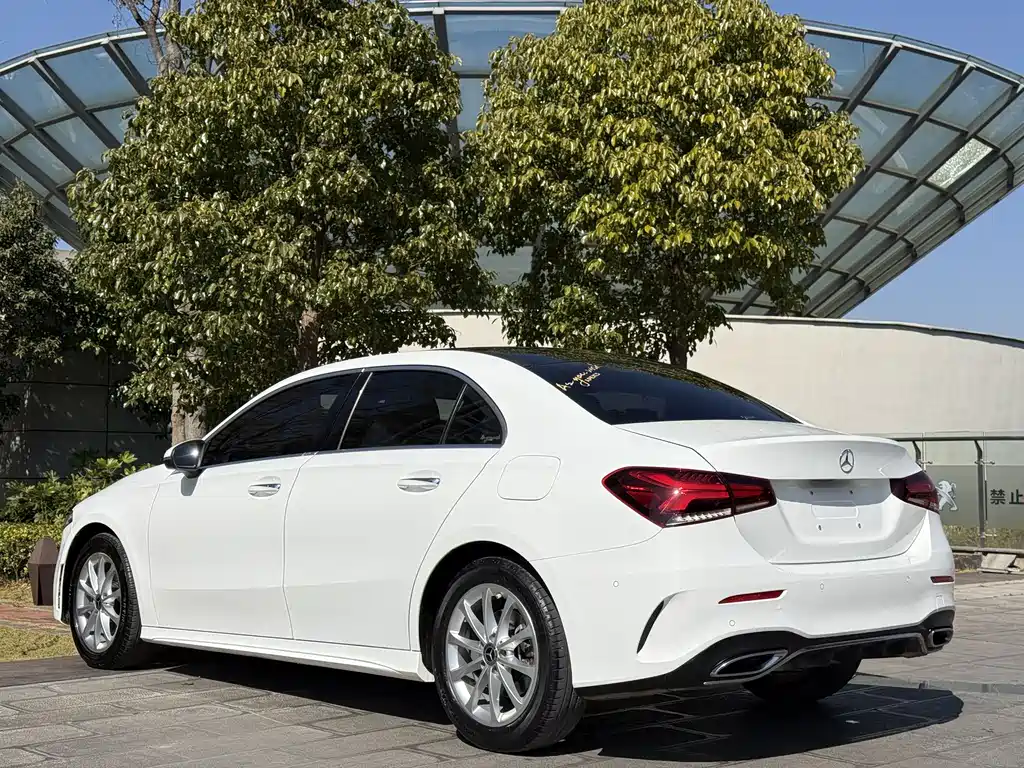 MERCEDES-BENZ A CLASS