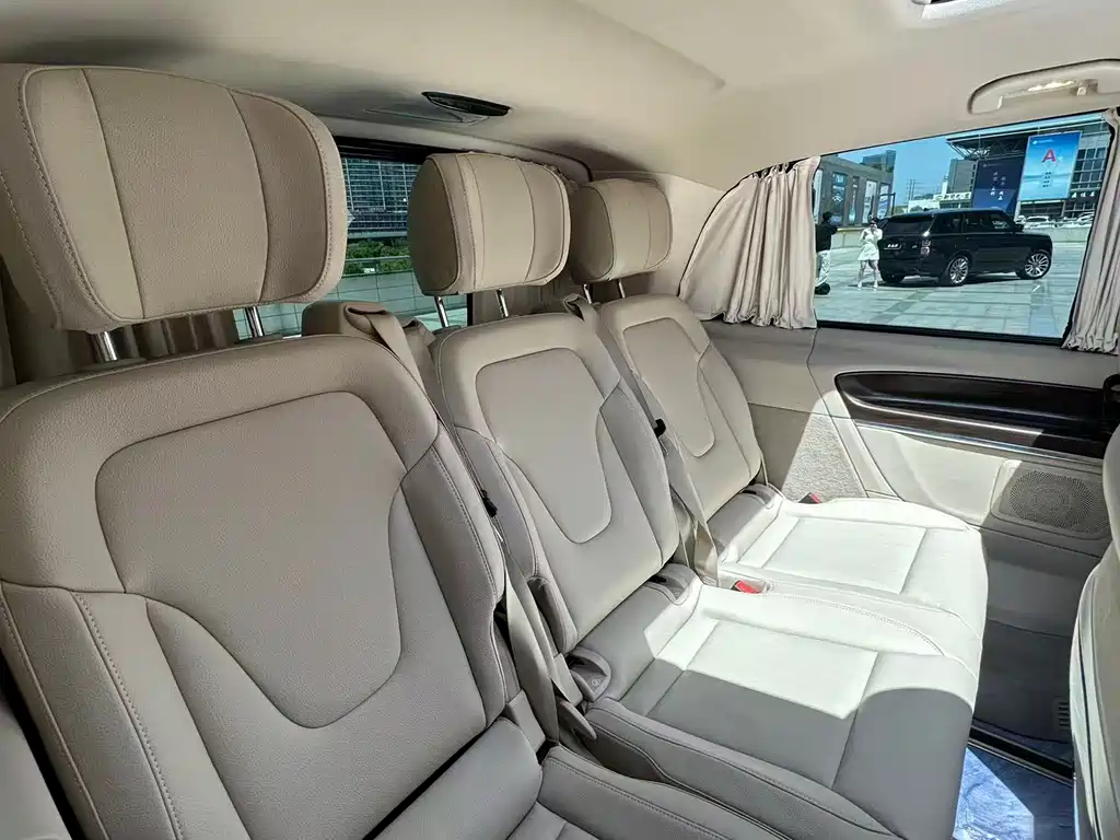 Mercedes-Benz V-Class — миниатюра 10