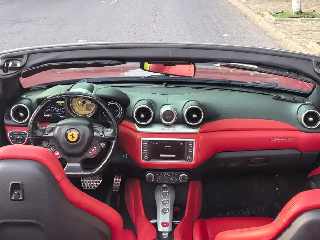 Ferrari California T — миниатюра 5