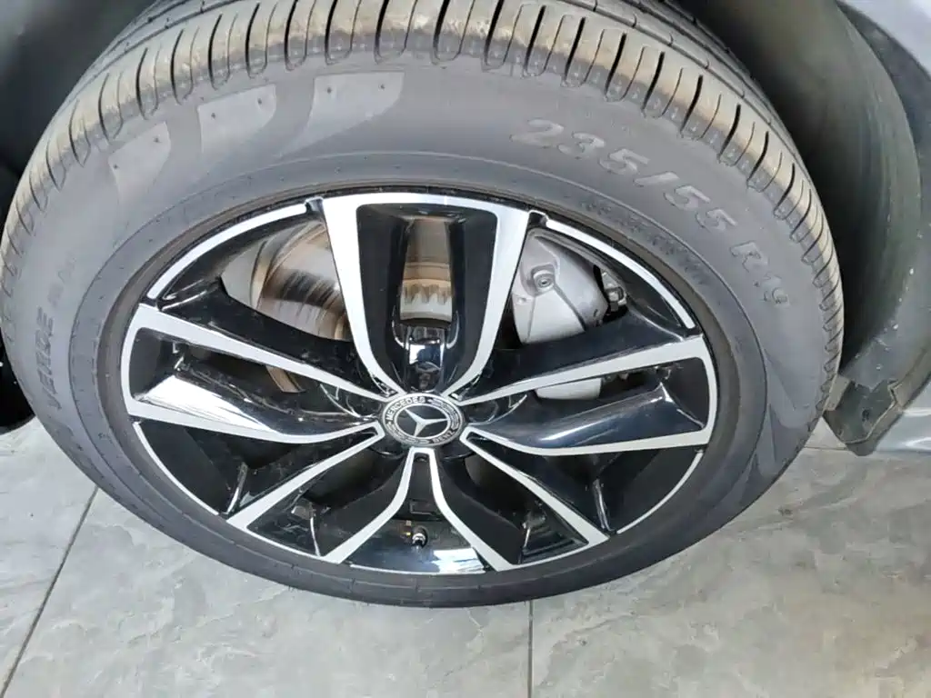 Mercedes-Benz GLC — миниатюра 23
