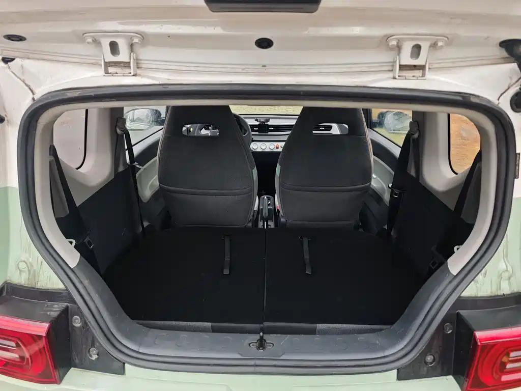 Wuling MINIEV — миниатюра 10