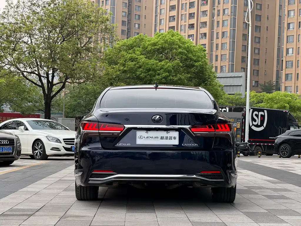 Lexus LS 2018 500h Executive VI