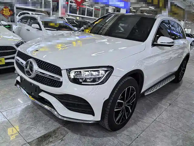 MERCEDES-BENZ GLC