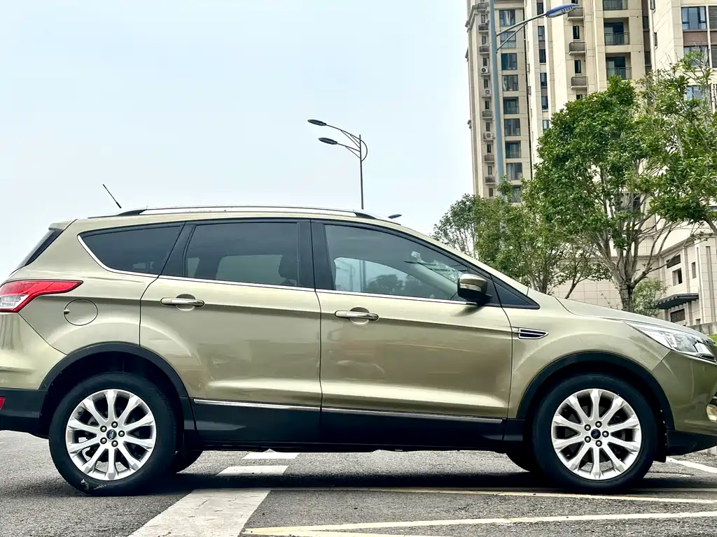 Ford Kuga 2.0L GTDi 4WD Elite Type, фото 11