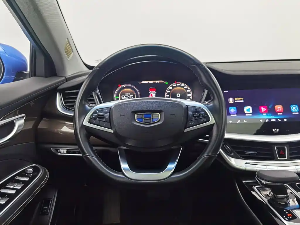 Geely Borui Hybrid — миниатюра 11