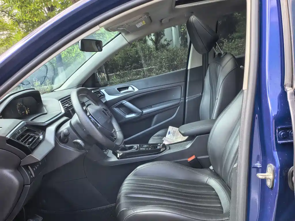 Peugeot 408 — миниатюра 7