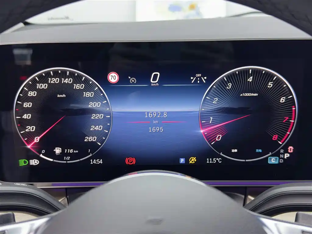 MERCEDES-BENZ V CLASS