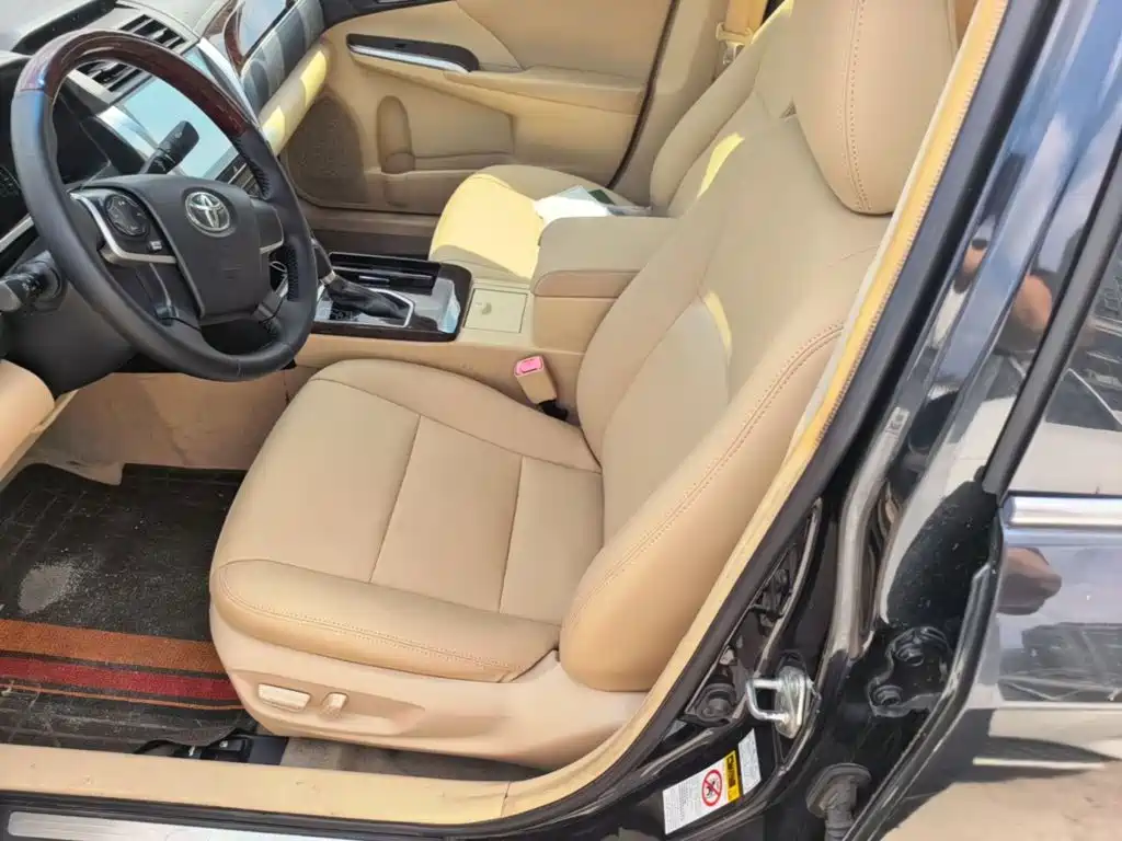 Toyota Camry — миниатюра 15