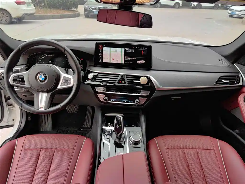 BMW 5 SERIES