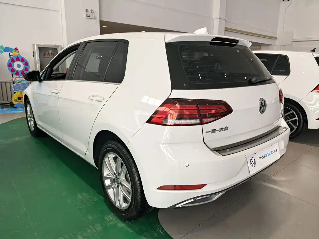 Volkswagen Golf — миниатюра 5
