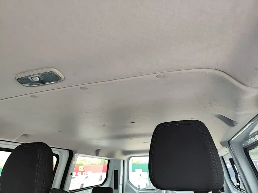 Ford Transit — миниатюра 18