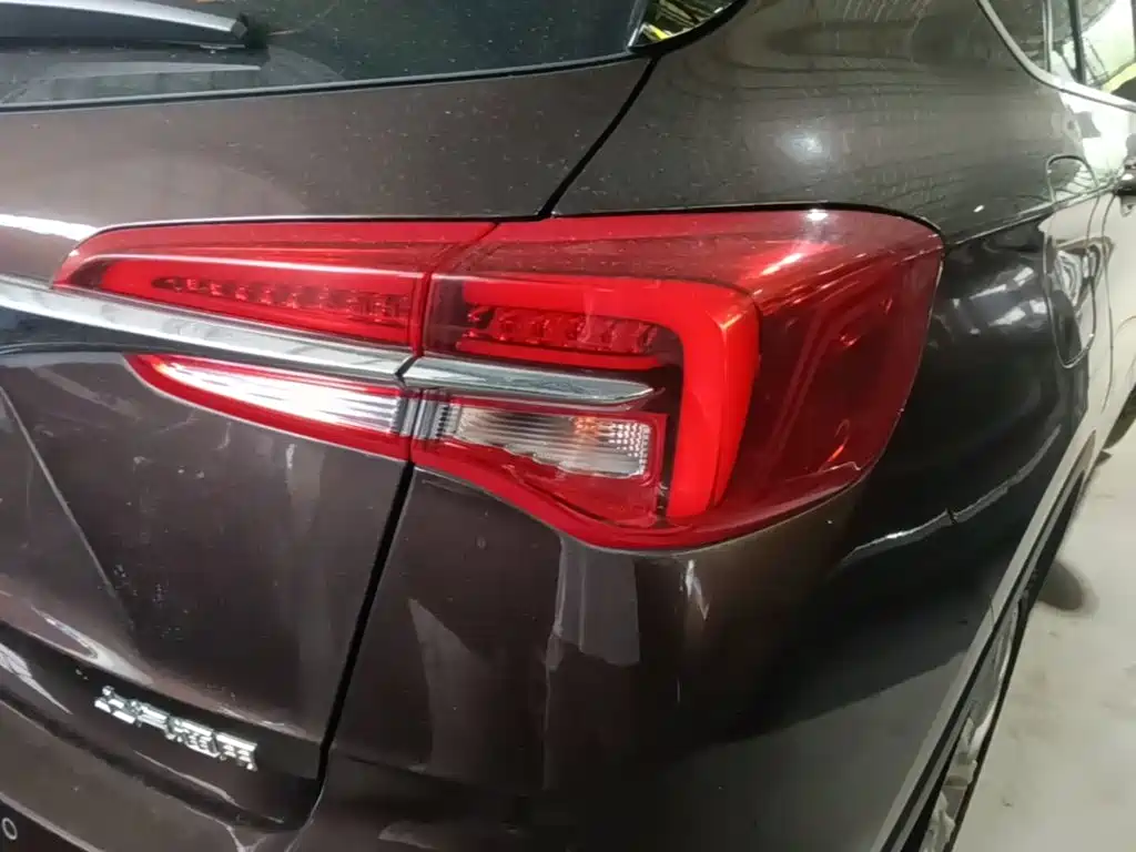 Buick Envision Plus — миниатюра 8