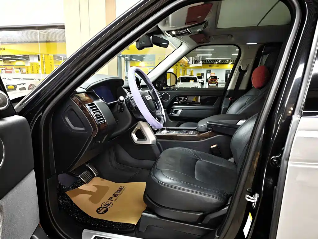 Land Rover Range Rover — миниатюра 9