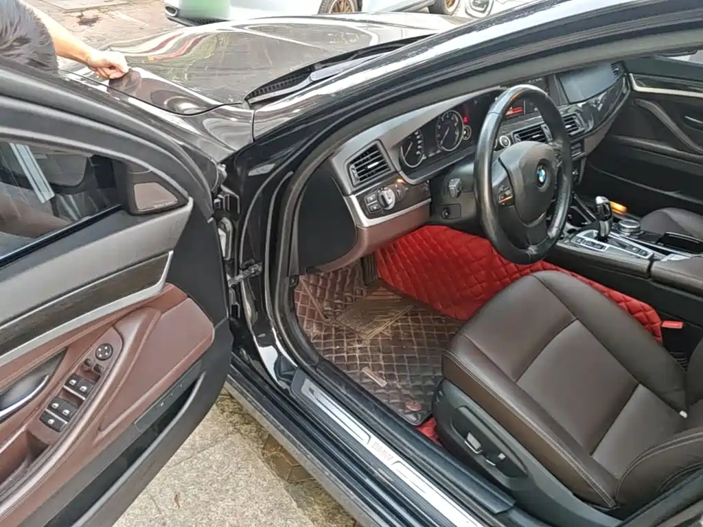 BMW 5 Series — миниатюра 16
