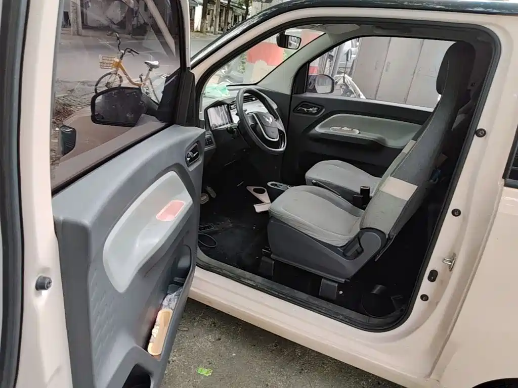 Wuling MINIEV — миниатюра 16