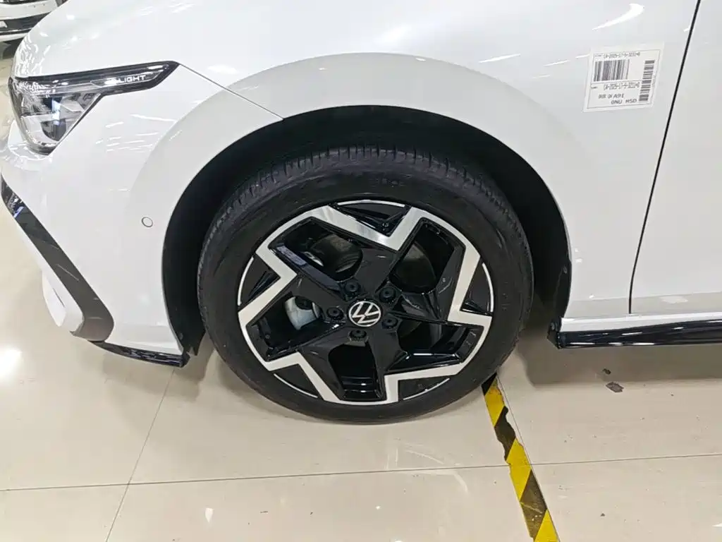 Volkswagen Golf — миниатюра 23