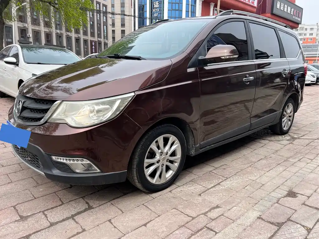 Baojun 730 2014
