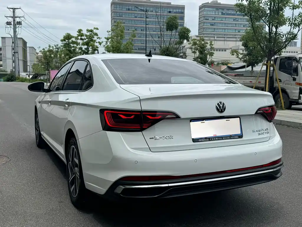 Volkswagen Sagitar — миниатюра 6