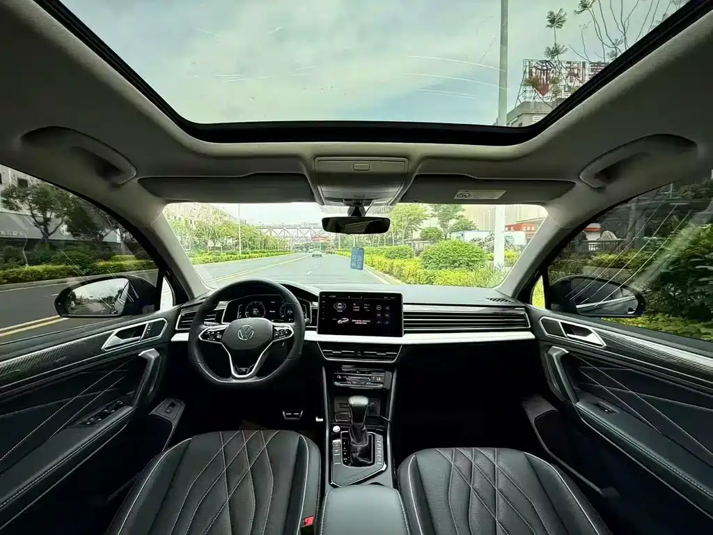 Volkswagen Tiguan L — миниатюра 9
