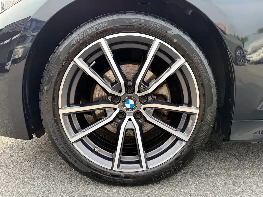 BMW 3 Series — миниатюра 21