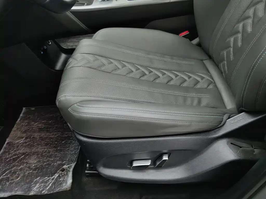 BYD L DM-i — миниатюра 20
