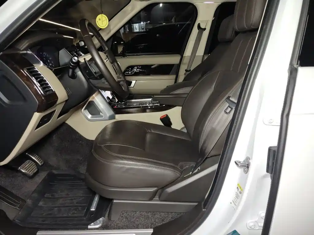 Land Rover Range Rover — миниатюра 8