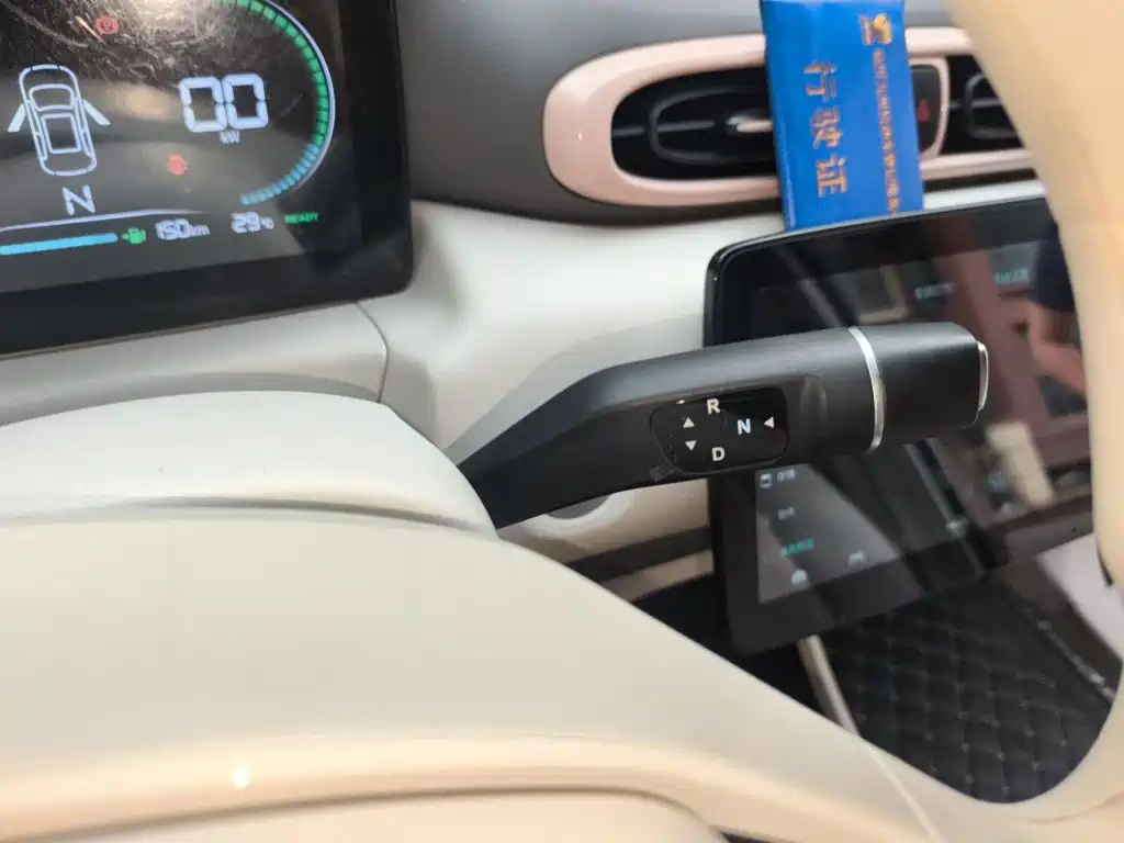 Leapmotor Leapmotor T03 — миниатюра 10