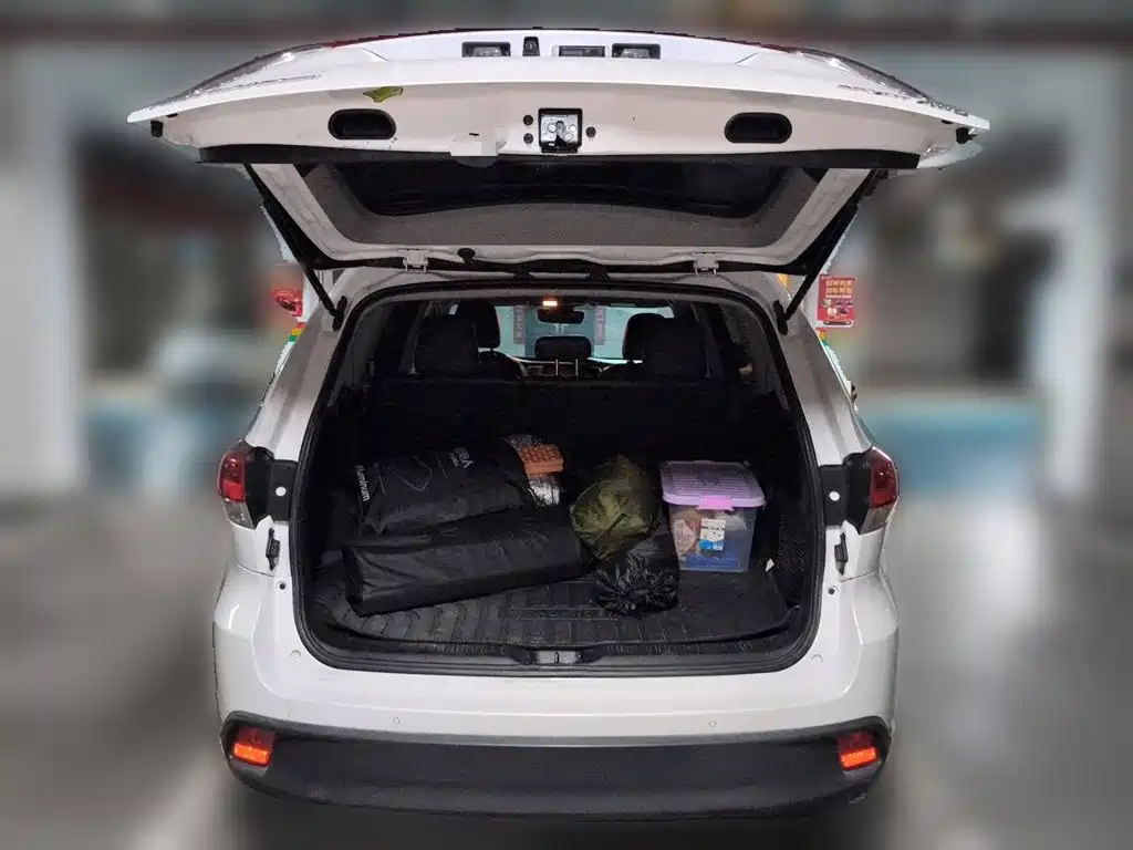 Toyota Highlander — миниатюра 10