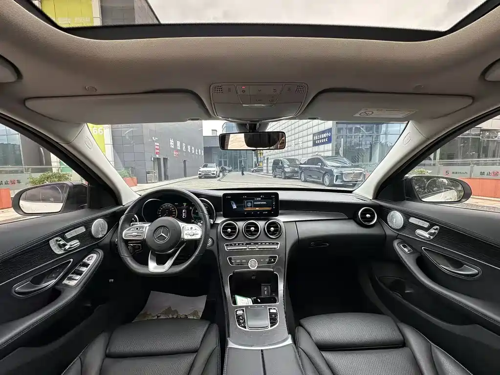 Mercedes-Benz C-Class — миниатюра 5