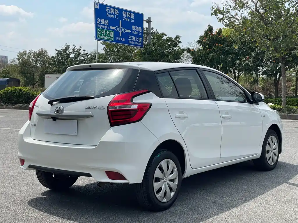 TOYOTA YARIS L ZHIXUAN