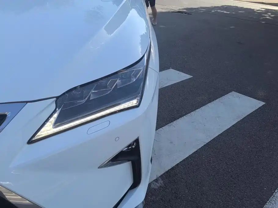 Lexus RX — миниатюра 5