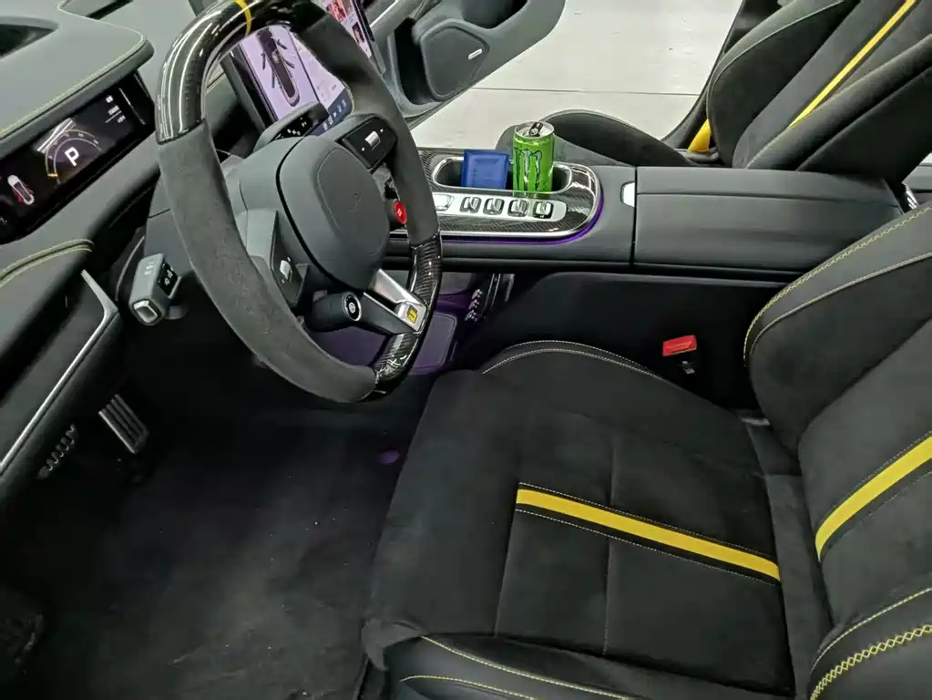 XIAOMI CAR XIAOMI SU7 ULTRA